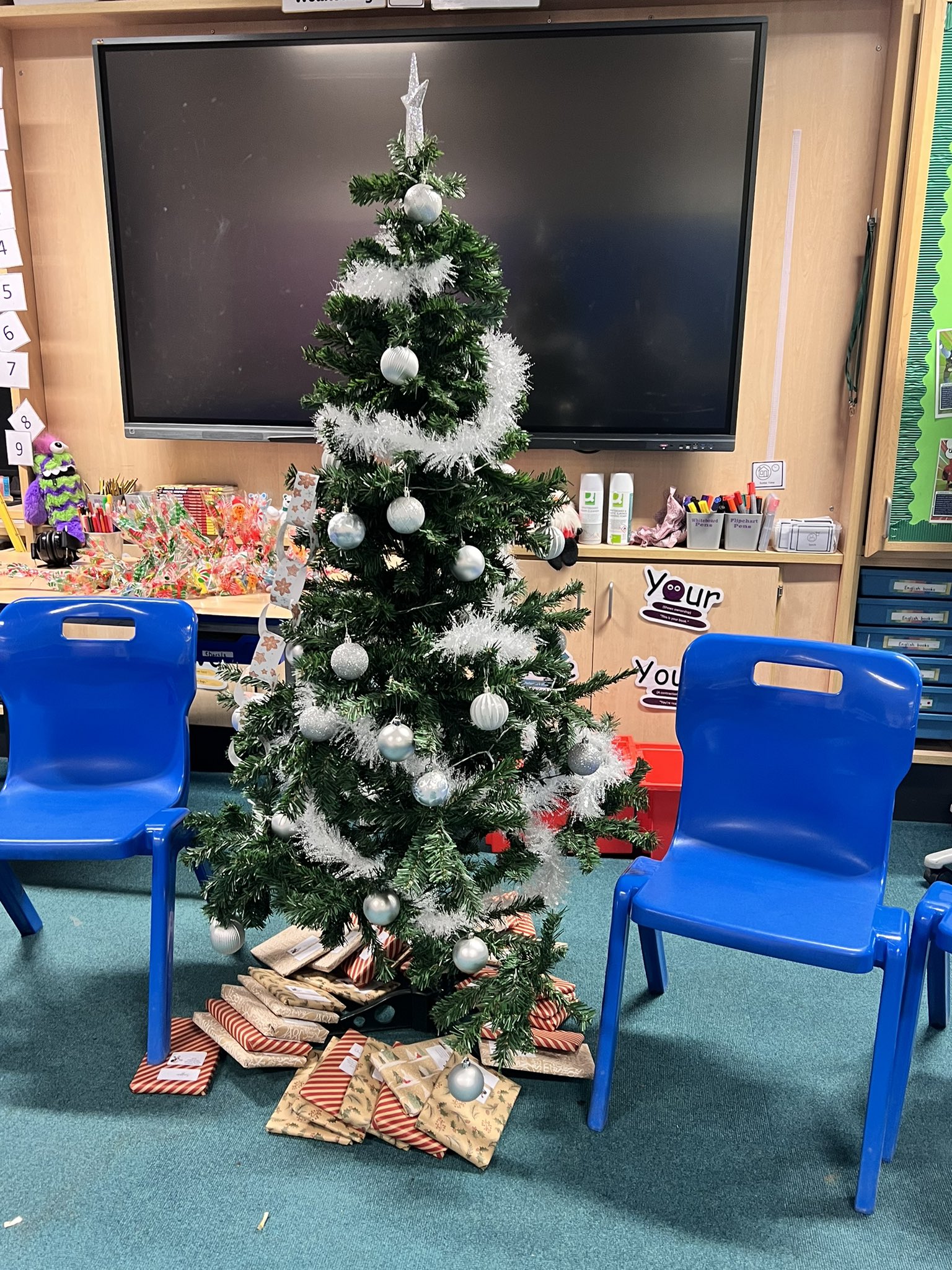 Cosy book corner — Wyken Croft Primary School