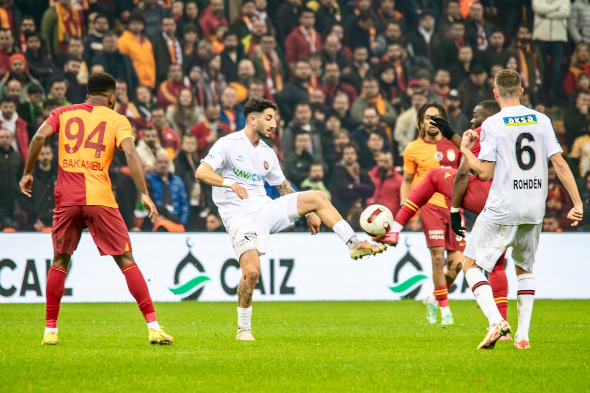 Trendyol Süper Lig'in 17.haftasında Galatasaray sahasında Fatih Karagümrük ile mücadele etti.