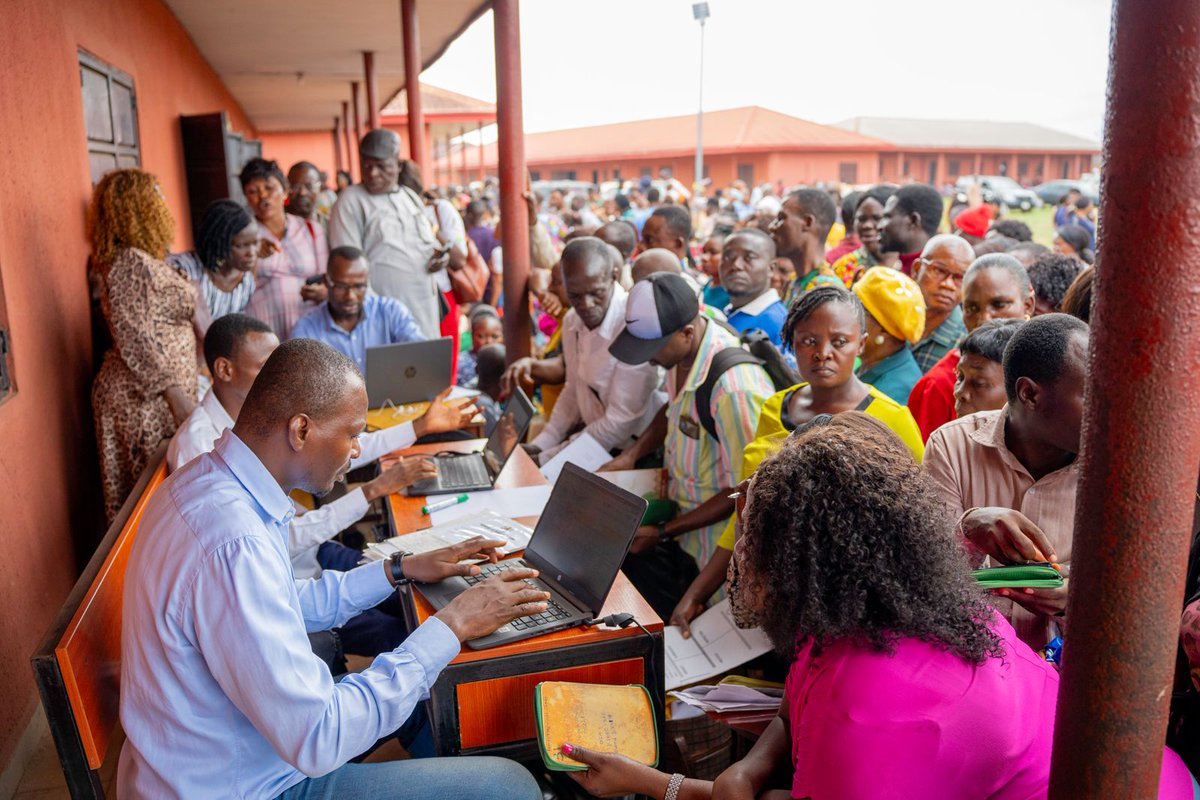 Last week, we carried out a teacher verification exercise across all 18 LGAs in Edo state. The exercise helped validate teacher information, identify challenges and onboard all teachers onto the Edogov platform using the digital app. 

#edostate #education #EducationForAll