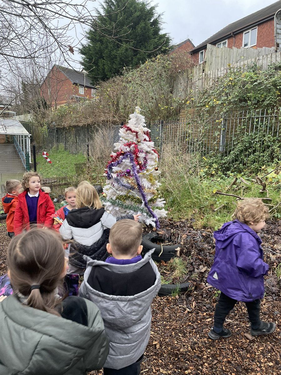 Dosbarth Derbyn tweet media