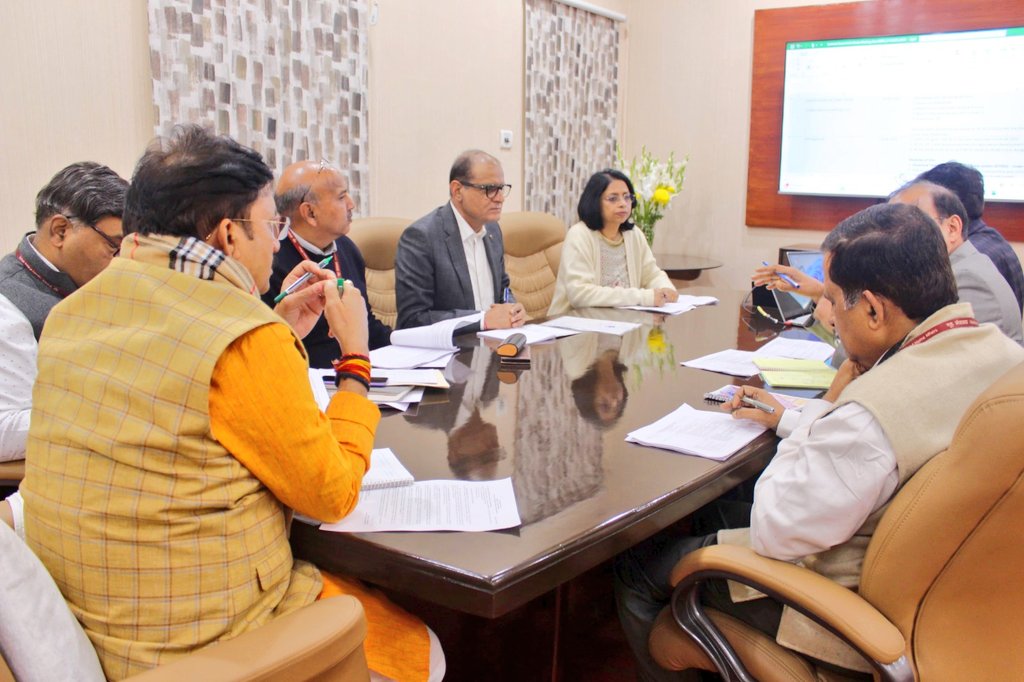 Held a productive meeting with the officers of @DoT_India to push forward the 'Secure India' project and make India a global leader in network safeguarding.