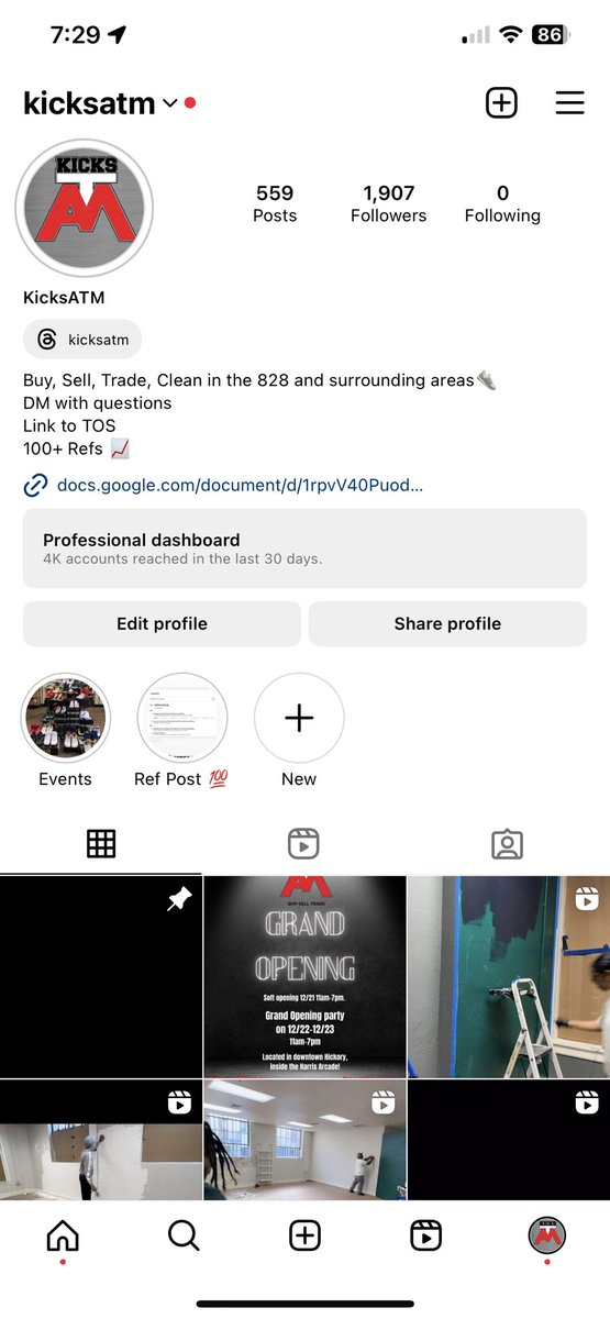 _SpiderMan__4's tweet image. Yall can help us get to 2k before new years? If yall feeling god then before christmas 👀🫡🖤