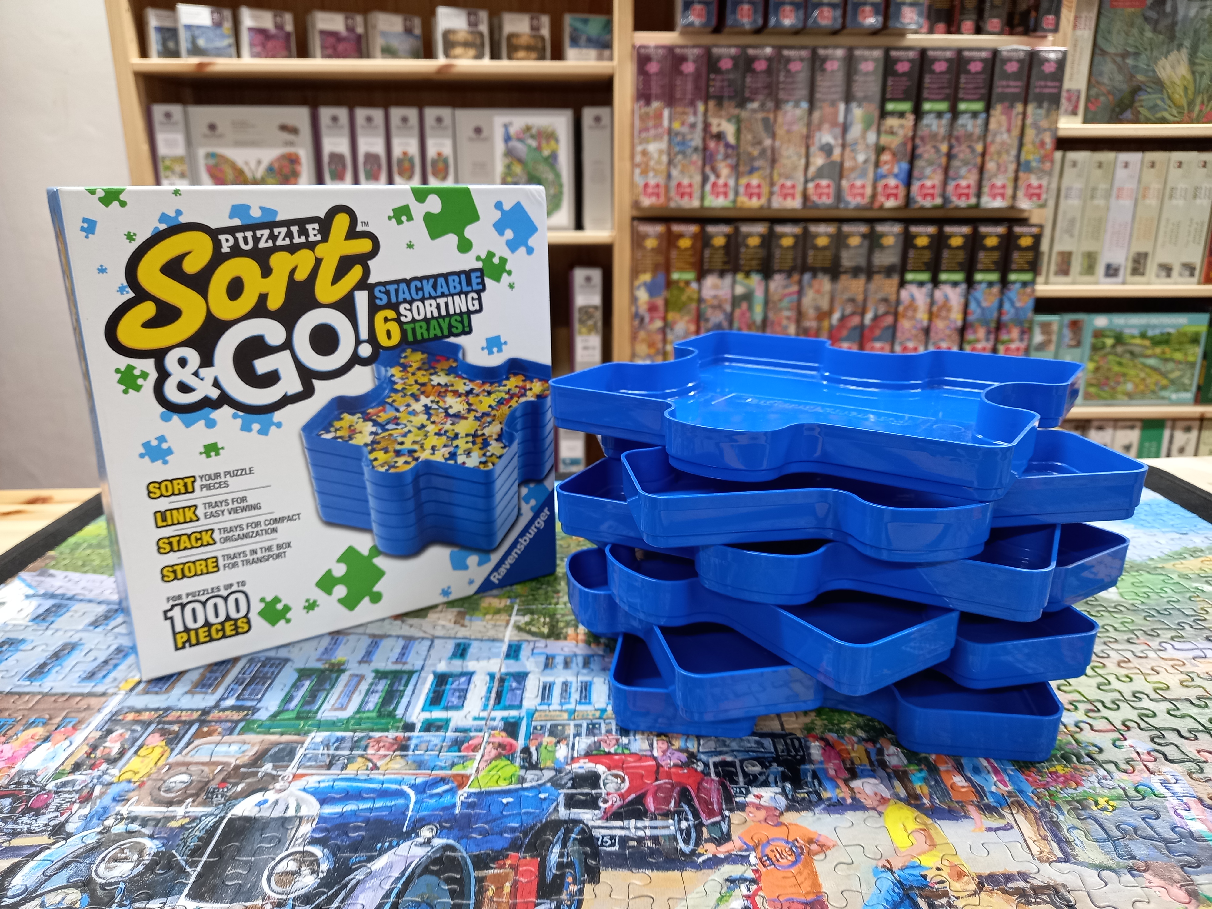 Ravensburger Sort & Go Jigsaw Puzzle 6 Stackable Sorting Trays Blue 1000  pieces