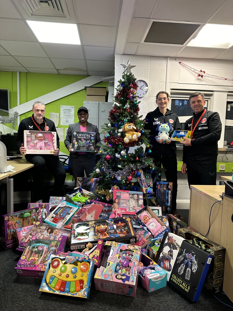 🎅 A huge thank you to our friends at @ardmoreuk who, instead of doing a staff 'secret Santa', have donated presents to families in need of support this Christmas!

🎁 The gifts will go out to families that CACT's LiveWell team connect with across the borough. #cafc