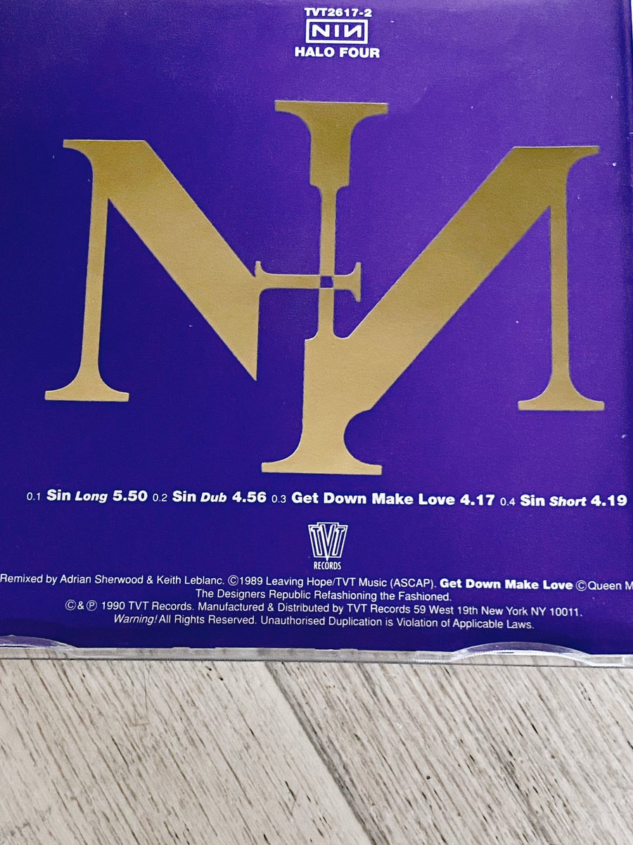 Dcscom's tweet image. 1989…
#nineinchnails
#trentreznor 
#industialmusic