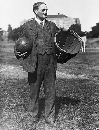 Un día como hoy pero en 1891...

Se inventó el baloncesto.

𝐒𝐢𝐦𝐩𝐥𝐞𝐦𝐞𝐧𝐭𝐞 𝐠𝐫𝐚𝐜𝐢𝐚𝐬, 𝐍𝐚𝐢𝐬𝐦𝐢𝐭𝐡 🖤