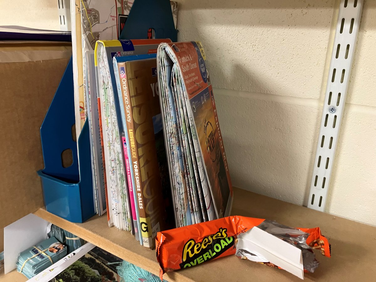 WFlibraries's tweet image. Looks like someone left their walking snack when they were looking for books at #AiredaleLibrary! Have you ever found anything odd on your library shelves?
#libraries #wakefield #Reeses #funny #OrdnanceSurvey
