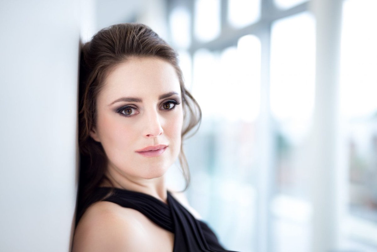 Tonight, @louisealdersop joins forces with the Lautten Compagney Berlin for Handel's Messiah at @Musikverein. Full details here: ow.ly/KGbg50Qjgrq