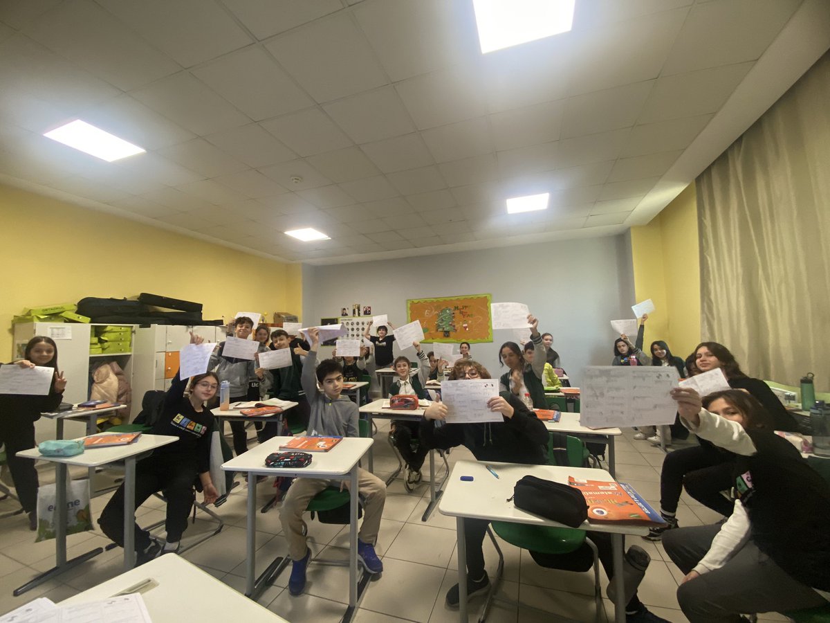 Haliç Doğa Koleji 6. sınıf öğrencileri ile gerçekleşecek olan ortak sınava hazırlık için senaryo yazılıları çözdük. <a href="/Azrafraarzu1/">Arzu Uz</a> <a href="/berivandulger/">Berivan Dülger</a> <a href="/keziban_senel/">Keziban Şenel</a> <a href="/DogaHalic/">Doğa Koleji Haliç Kampüsü</a>