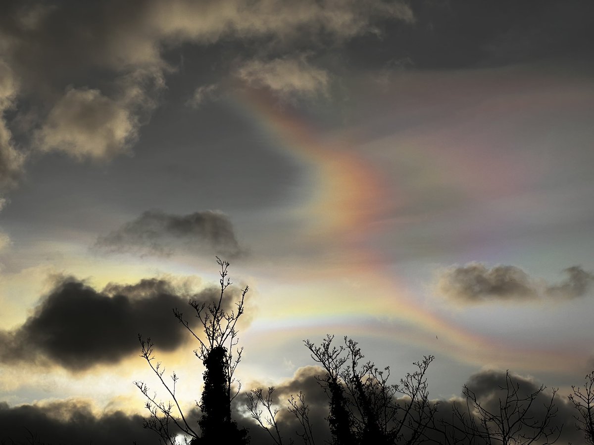 Magical #nacreousclouds #dublin #ireland