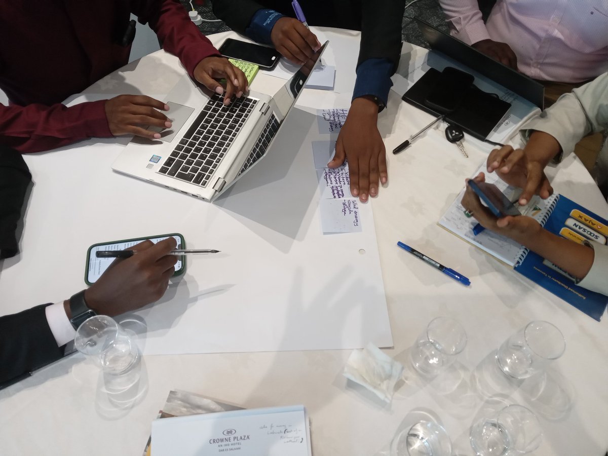 ...and we have been working! Honestly I come to seminars like this to update my knowledge about issues. Here I am getting a fantastic insight into #Tanzania's energy system. And so much more, of course, from current and future #leadership. #EnergyFuturesEA @SIDEastAfrica