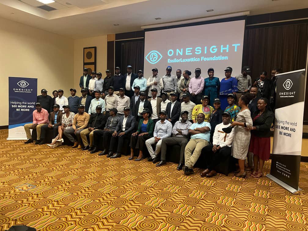 18-22 DEC.2023: Launch of #VisionCenter at @NyabikenkeH by @OneSightOrg . A welcome ceremony by @vtuzinde Country Director of @OneSightRwanda . This comes to strengthen #EyeHealthCare in @NyabikenkeH @Muhangadis