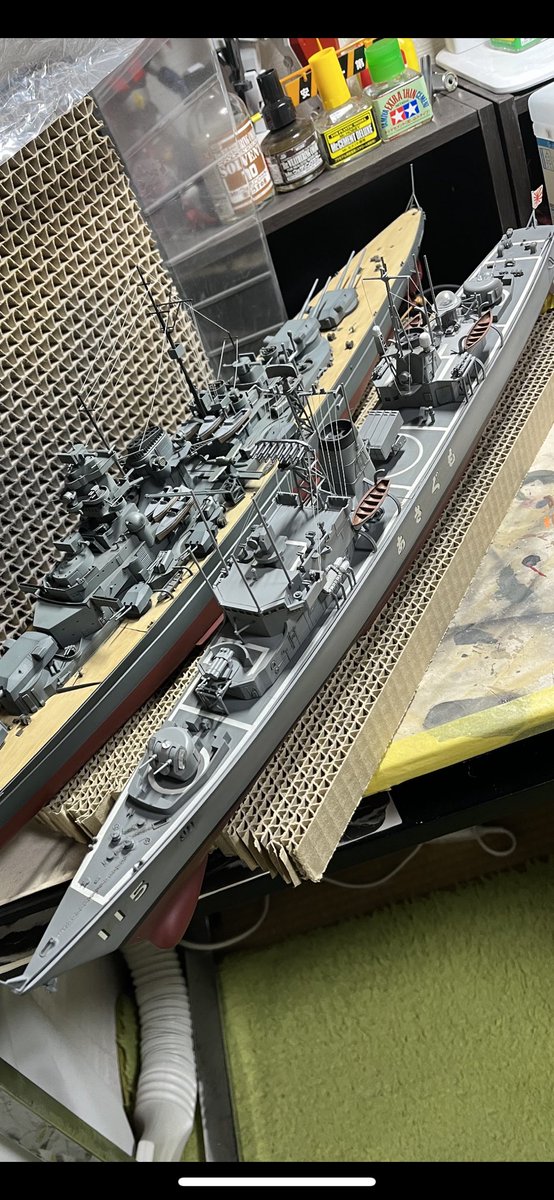 ニチモ1/200護衛艦　年代物のデカールに凹みました…