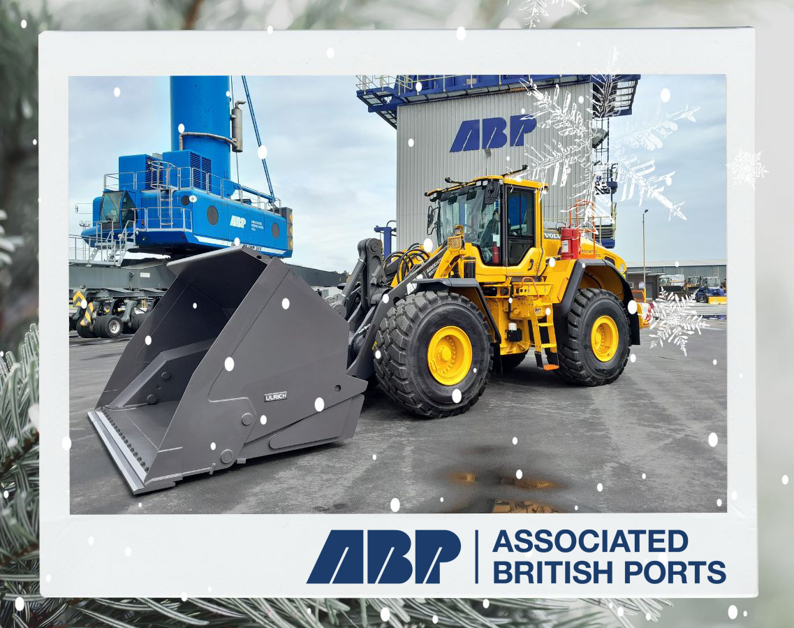 On the 7th Day Christmas - The Port of Hull welcomed a new Volvo L150H in July. The efficient new shovel achieves up to 15% greater fuel efficiency. abports.co.uk/news-and-media… #ReadyforTomorrow