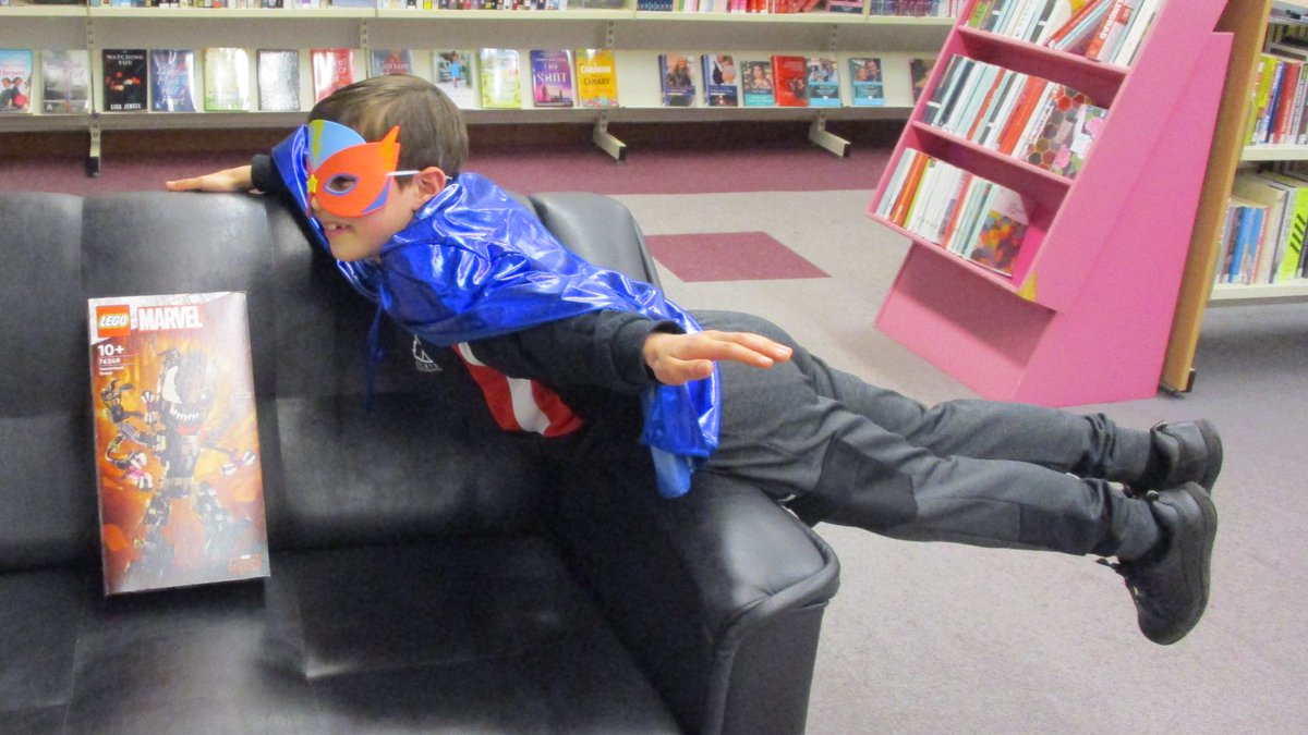 LancsLibraries's tweet image. Four more fantastic superheroes from our #LancsReadingHeroes prize draw!
Clockwise from top left
Holly from #PadihamLibrary
Jack from #RawtenstallLibrary
Lewis from #KingsfoldLibrary
Otis from #ClaytonGreenLibrary
Well done all!