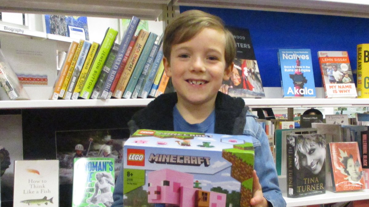 LancsLibraries's tweet image. Four more fantastic superheroes from our #LancsReadingHeroes prize draw!
Clockwise from top left
Holly from #PadihamLibrary
Jack from #RawtenstallLibrary
Lewis from #KingsfoldLibrary
Otis from #ClaytonGreenLibrary
Well done all!