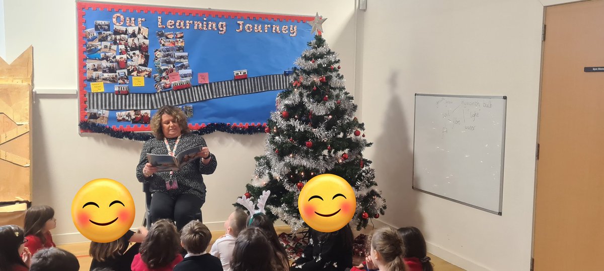 On Day 7 of the 12 Stories of Christmas last week, Mrs Hunter read a wonderful story of 'Grandpa Christmas' by Michael Morpurgo with all of the pupils in @LeadhillsS underneath the Christmas tree. @mrsfrenchlps @MissSlater_ @MrsKnowles_LPS