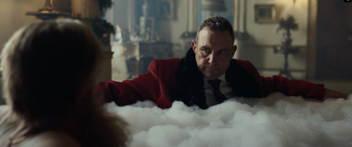 Dir. Andzej Gavriss ushers us into Christmas and explains how he executed the ambitious level of production featured in his festive @worldoftanks spot ‘Never Going Back’, starring Vinnie Jones as the enforcer of Santa's naughty list directorsnotes.com/2023/12/21/and…