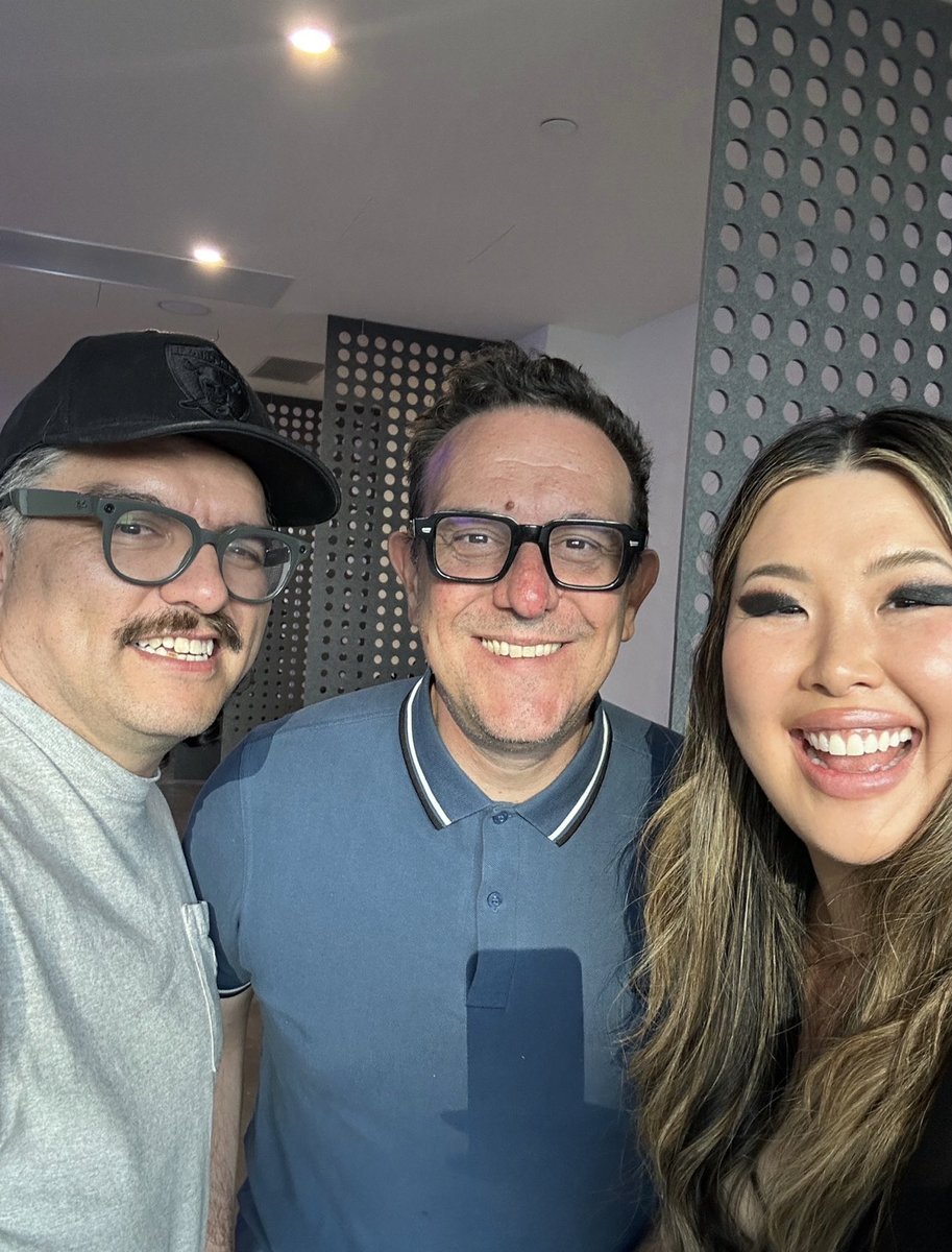 Lisa Teh ๐ฆ๐บ (@lisateh_) on Twitter photo Always great to hang with these two legends! Enjoying <a href="/0xUpside/">Upside</a>โs Xmas party with <a href="/eyediazman/">๐Eye Diaz Man</a> and <a href="/ValerioVeo/">Valerio Veo</a>! Always great to hang with these two legends! Enjoying <a href="/0xUpside/">Upside</a>โs Xmas party with <a href="/eyediazman/">๐Eye Diaz Man</a> and <a href="/ValerioVeo/">Valerio Veo</a>!
