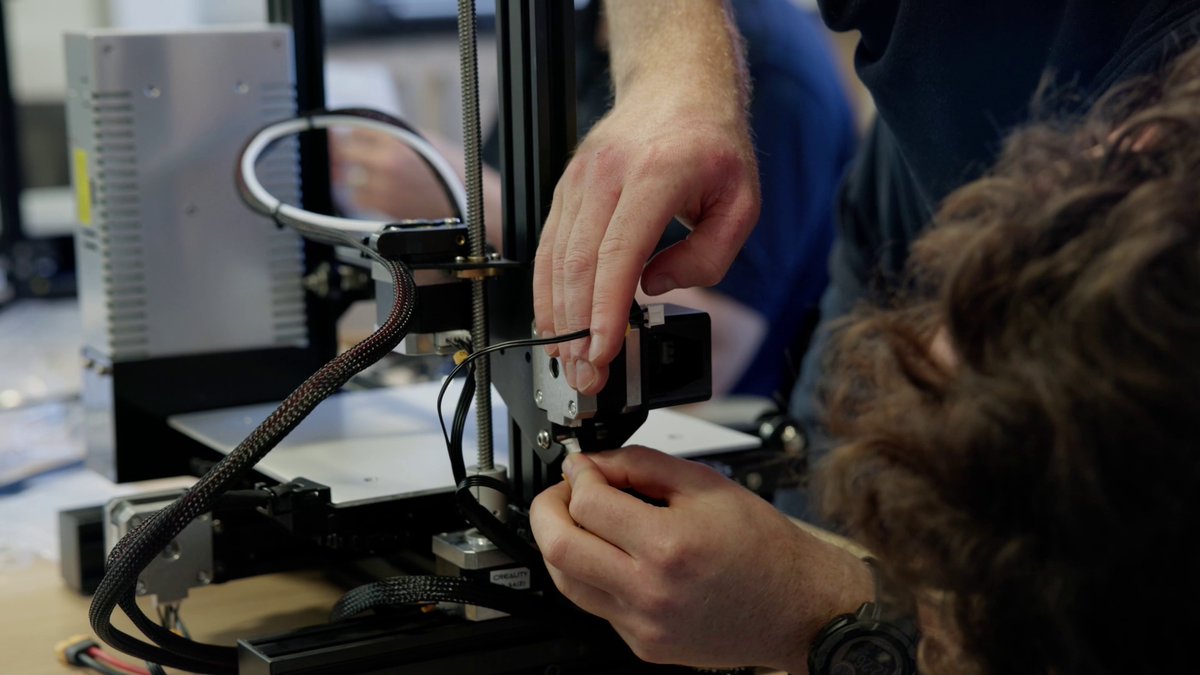 3D360ltd's tweet image. Discover the world of 3D printing at our Cheshire Bootcamp, funded by DfE. Dive into the future of digital manufacturing! Enroll today: tinyurl.com/y6j7keb6 #digitalmanufacturing #3DPrinting #STEMbot #skills4life #Cheshire #Cheshirejobs