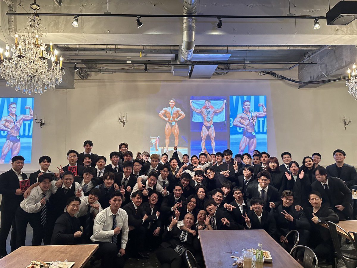 先日、株式会社LIFE BUILDING 日体大ボディビル部の合同納会が行なわれました。

一年を締めくくる会とともに今年度輝かしい成績を残した選手による優勝者挨拶も行われました。

来年度も部として飛躍出来るよう、成長して参ります！