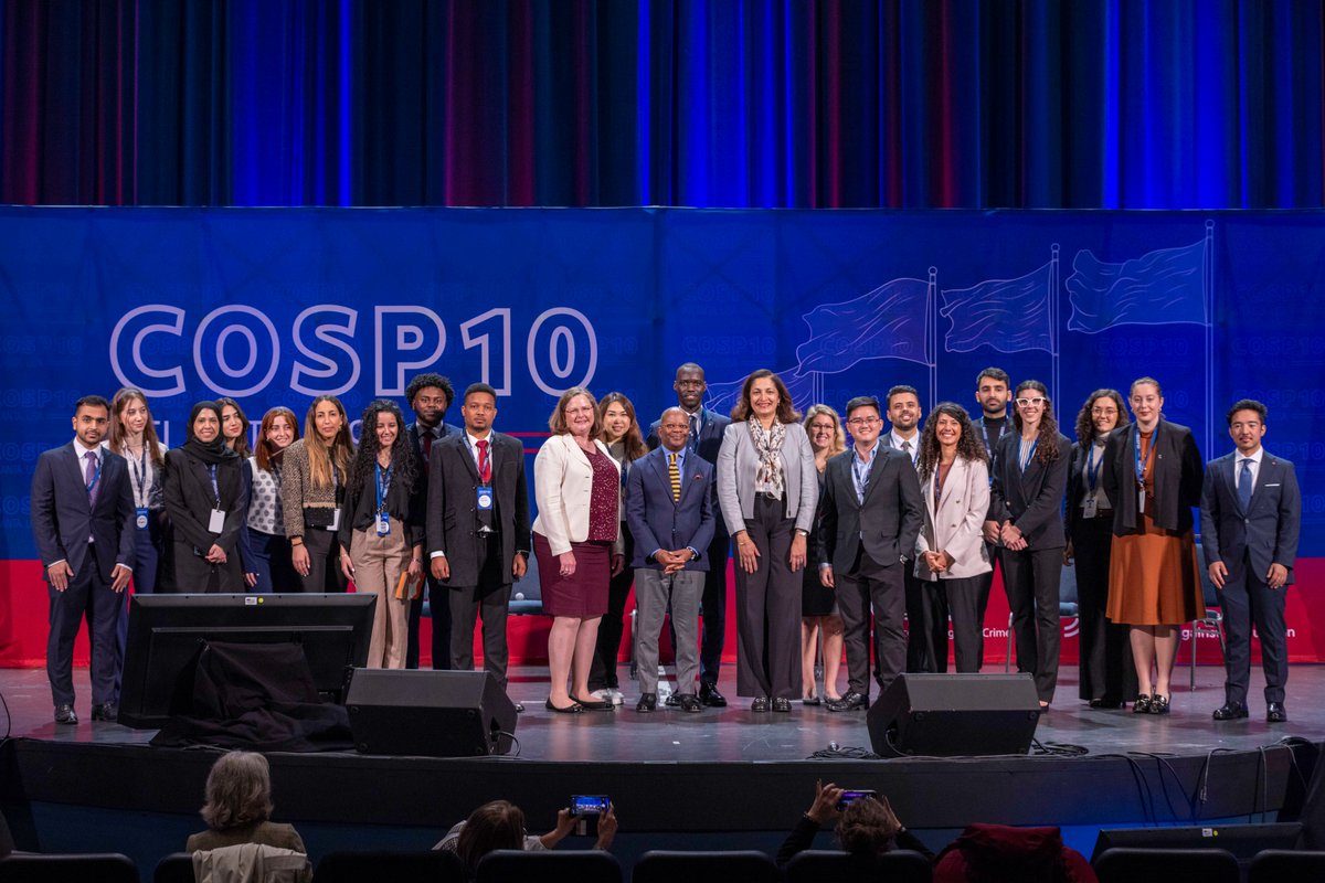 🌟Young Changemakers Event Spotlight 🌟 I had an enriching experience promoting youth empowerment & anti-corruption efforts by sharing the stage with leaders like; 1️⃣ H.E. Uzra Zeya 2️⃣ Ghada Waly 3️⃣ Laura Holgate 4️⃣ Todd Robinson 5️⃣ Abby Finkenuaer #CoSP10 Credit: UNIS