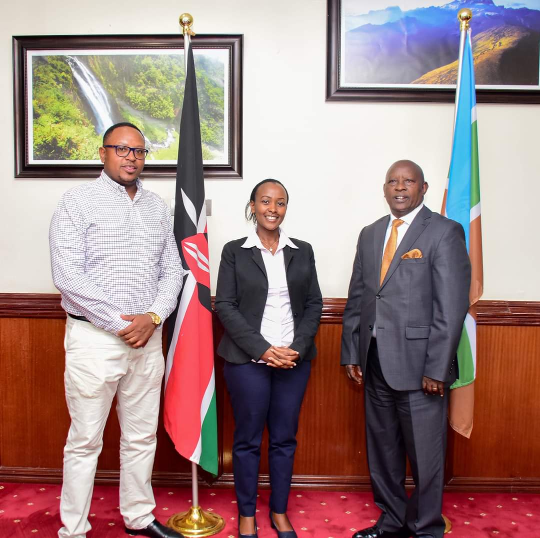 💪PRODUCTIVE MEETING today between Commissioner Dr. Isabel Waiyaki and #NyeriCounty Governor Mutahi Kahiga. They discussed how to enhance the county's Own Source Revenue (OSR) and Equitable Revenue Sharing. 

#Partnership #Revenue