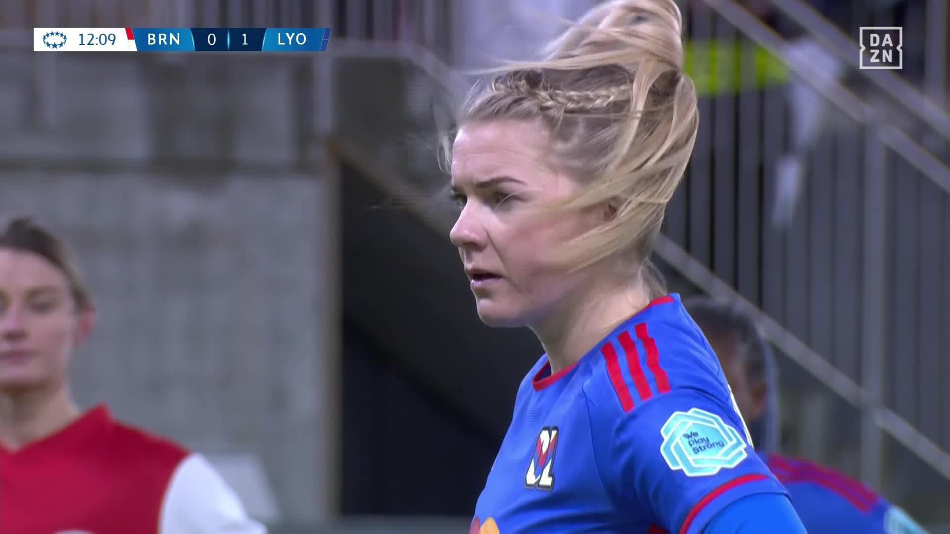 Ada Hegerberg doubles the lead from the penalty spot!🏴󠁧󠁢󠁥󠁮󠁧󠁿 🎙️ 👉  🇫🇷 🎙️ 👉  🇳🇴 🎙️ 👉