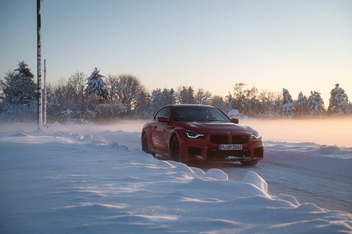 BMW's tweet image. This is what dreams are made of. ❤️❄️
📸(IG): lumafoto, sally.bowles 
The BMW M2. 
#THEM2 

The BMW M2:
Fuel consumption/100km, CO2 emission/km comb.: 10.2–9.6 l, 231–218 g. According to WLTP, b.mw/Further_Info.