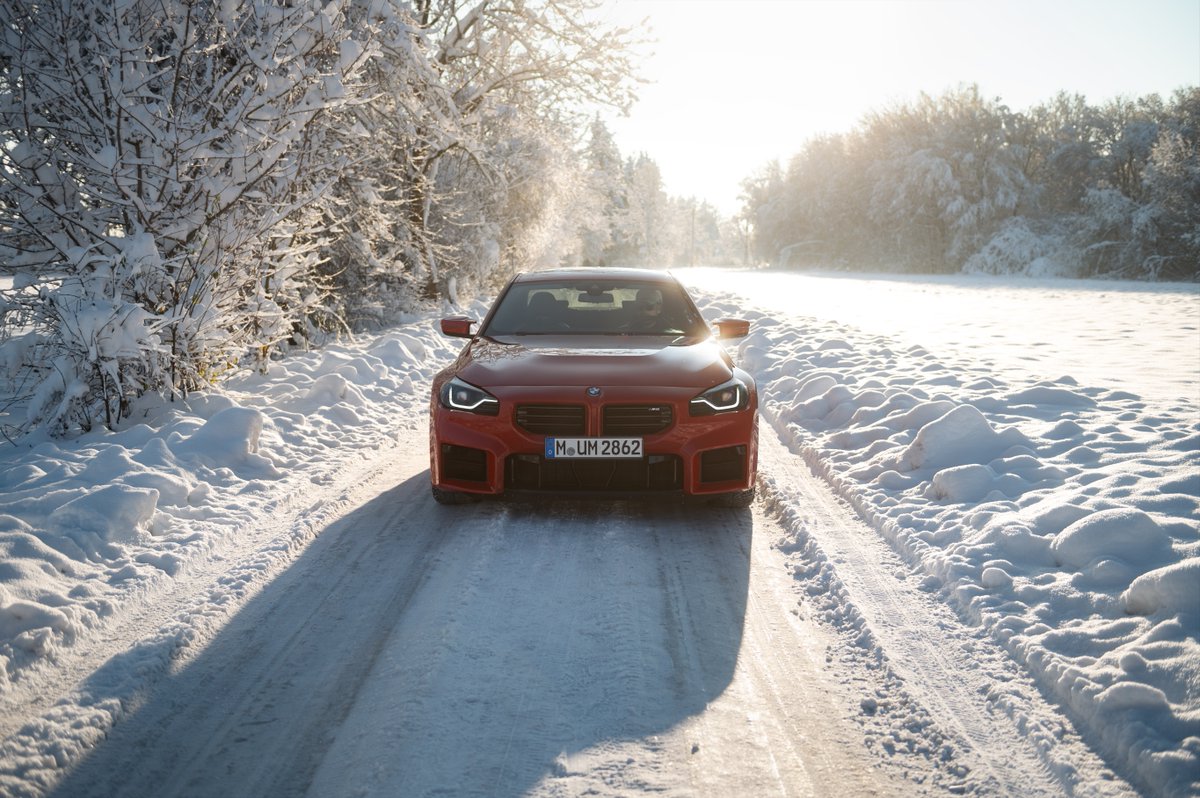 BMW's tweet image. This is what dreams are made of. ❤️❄️
📸(IG): lumafoto, sally.bowles 
The BMW M2. 
#THEM2 

The BMW M2:
Fuel consumption/100km, CO2 emission/km comb.: 10.2–9.6 l, 231–218 g. According to WLTP, b.mw/Further_Info.