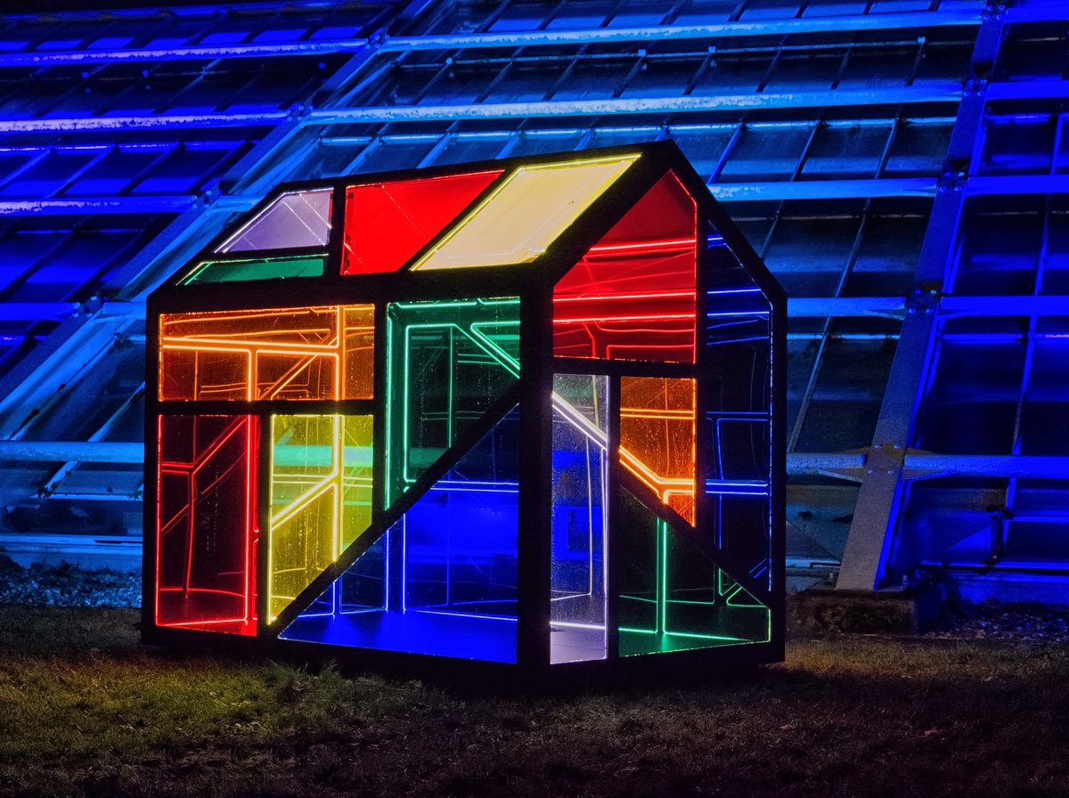 crawleycamera's tweet image. Congratulations to top 3 images in Dec online monthly set subject competition on topic "the letter L" - Dancing Northern Lights by Andrew Kernan, Lightshow by Steve Peel, Lightroom by Steve Peel