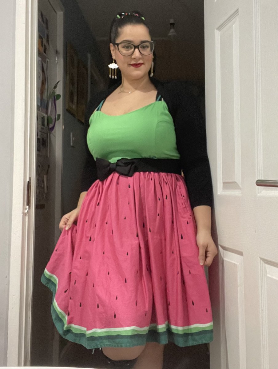 Powderpuff_Room's tweet image. Water Melon but make it Festive! From @CollectifLondon 🍉 ✨

#blogger #fblogger #psblogger #plussizeblogger #plussize #plussizefashionblogger #plussizeclothing #vintage #vintageblogger #vintagefashion #pinup #collectifclothing #collectif #watermelon #plussizemodel #northampton