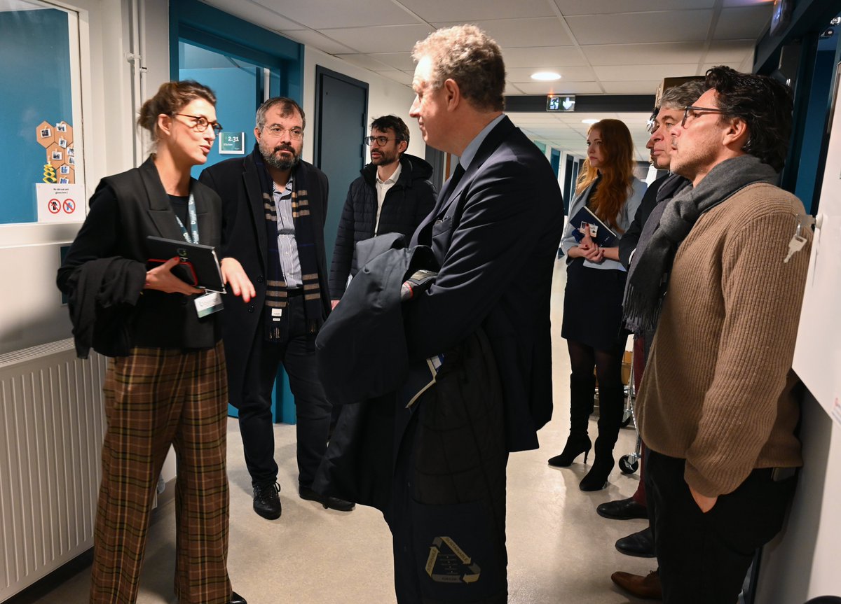Assistance Publique – Hôpitaux de Paris (AP-HP) (@aphp) on Twitter photo Echanges entre <a href="/nicolasrevel/">Nicolas Revel</a> et les équipes AP-HP impliquées dans des projets d’innovation autour de l'impression 3D et du bloc opératoire. Au cœur de l’ancien hôpital Broussais se construit 1 écosystème original, alliant soin et innovation, près de l’incubateur
<a href="/BioLabsFR/">BioLabs France</a> Echanges entre <a href="/nicolasrevel/">Nicolas Revel</a> et les équipes AP-HP impliquées dans des projets d’innovation autour de l'impression 3D et du bloc opératoire. Au cœur de l’ancien hôpital Broussais se construit 1 écosystème original, alliant soin et innovation, près de l’incubateur
<a href="/BioLabsFR/">BioLabs France</a>