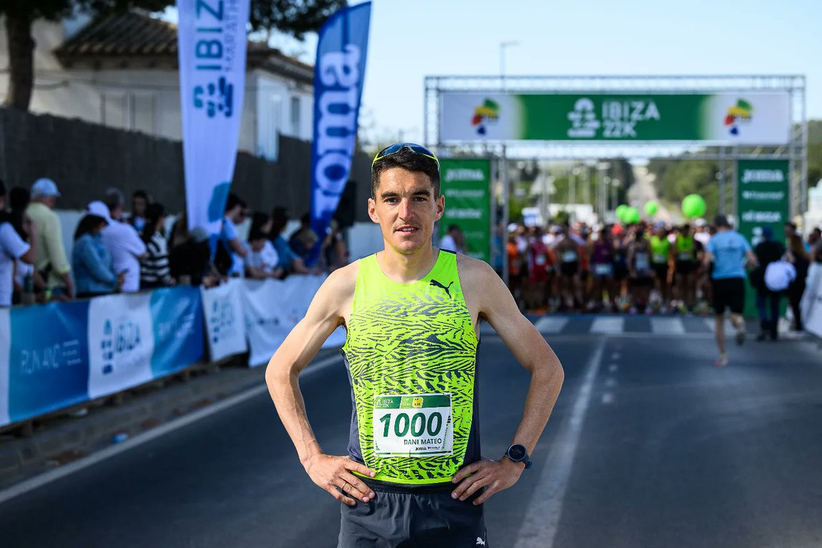 IbizaMarathon's tweet photo. ¡@danimateo89, embajador del Santa Eulària Ibiza Marathon una edición más! 

El fondista soriano vivió por primera vez la experiencia #RunAndFeel hace tres años y en la 7ª edición estará de nuevo en la línea de salida 😍🙌 https://t.co/ZKZVUcnNob