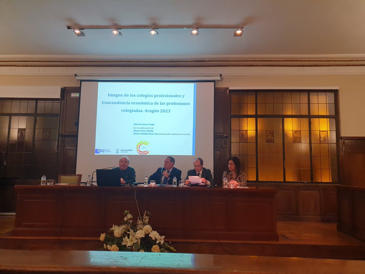 MoAzCe's tweet image. COLEFA  cierra el año con la Aamblea de COPA, analizando la trascendencia económica de las profesiones colegiadas en Aragon, con Marcos Sanso.