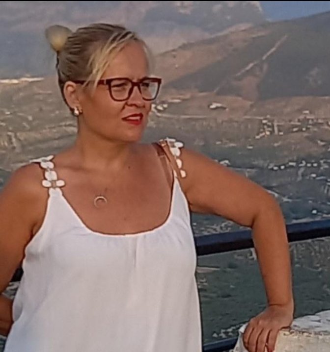glezguerrero's tweet photo. Frente a las meras palabras y promesas de nuevos profetas, elegimos HECHOS que verdaderamente nos definen como personas @Gemma15580469 candidata Decana @icajaen (posible 1° Decana andaluza) a ti te definen los HECHOS en pro de toda la Abogacía jiennense desde hace muchos años. https://t.co/EeLsKySYSW