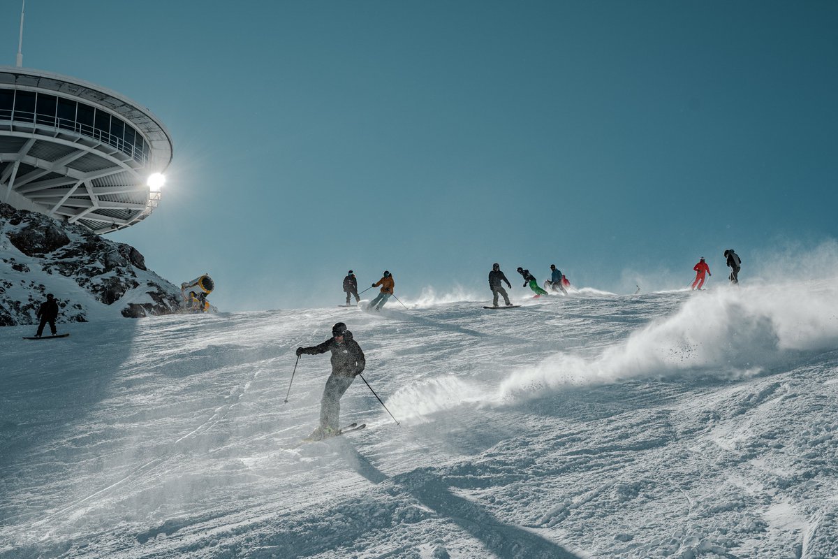 Les estacions de Grandvalira Resorts oferiran més de 150 km esquiables per les festes de Nadal. shorturl.at/hlpA5 #Grandvalira #Andorra