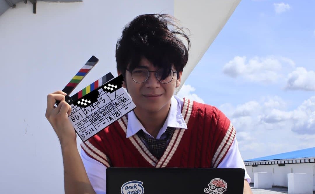 -star enough for cowok  kpop, saatnya beralih ke cowok minang, mantan boyband cilik, multitalent, dan sayang keluarga