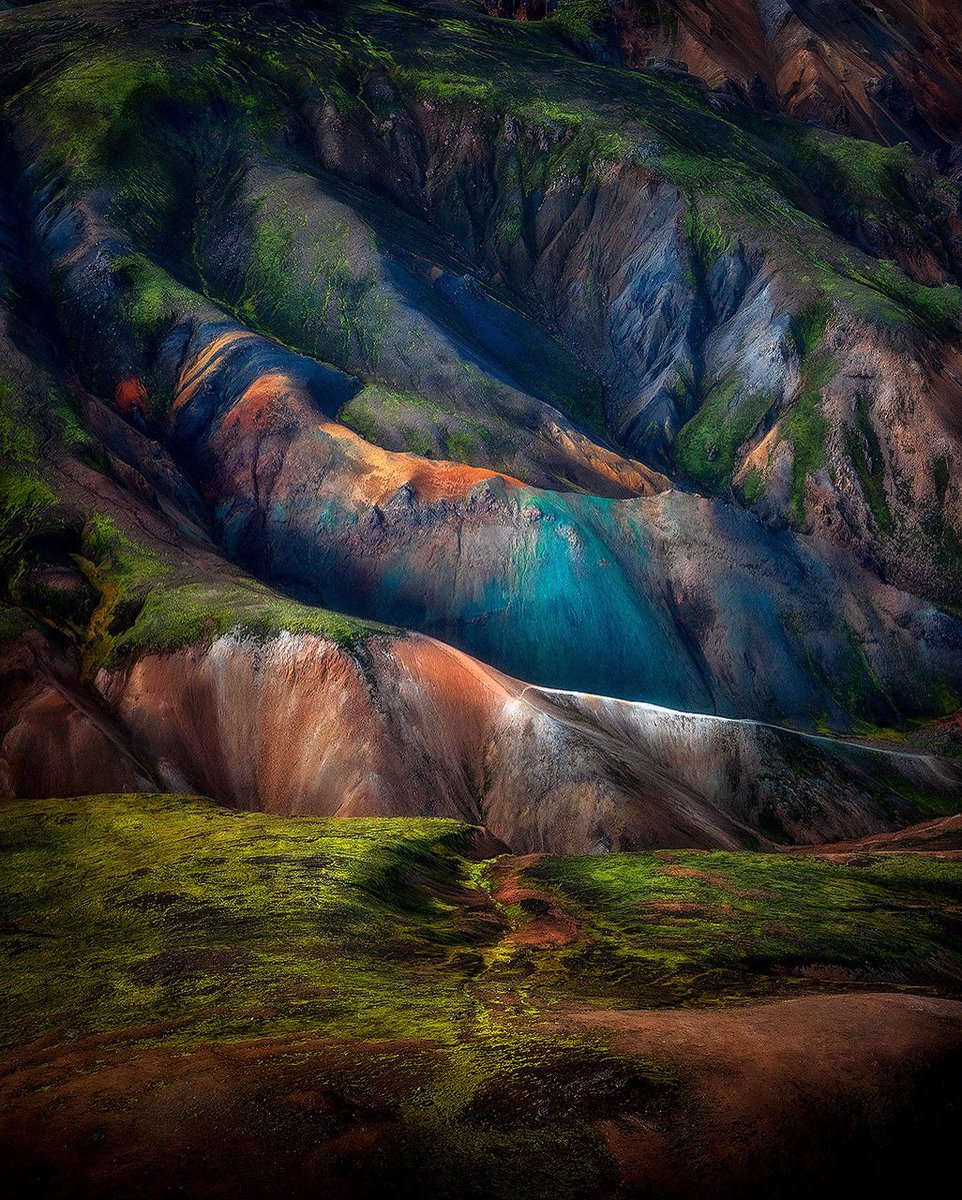 Shapes &amp; colors blends together to create art from nature…

Single photo captured from a Cessna plane.