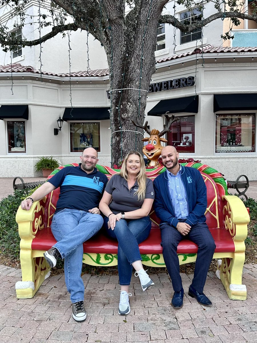 Spent the last couple days with <a href="/Pedro__Nav/">Pedro Navarro</a> on a 🌎 tour visiting our partners! So much excitement! Big things coming out of the Powerhouse! #OneFLA #LifeAtATT <a href="/One_FLA/">OneFLA</a> <a href="/jrluna11/">JR Luna</a> <a href="/Hdncorp/">Henry Nguyen</a> <a href="/Brian_Rodriguz_/">Brian Rodriguez</a> <a href="/AR_Retail_Chnnl/">Authorized Retail Channel</a>