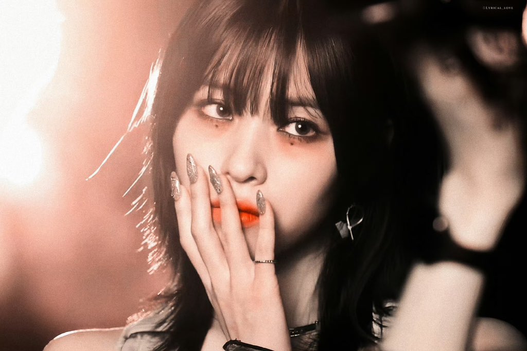 Drop the tags for our RYUJIN

RUN AWAY WITH RYUJIN
#RYUJIN_RunAway
#믿고보는신류진 #RYUJIN
 <a href="/ITZYofficial/">ITZY</a>