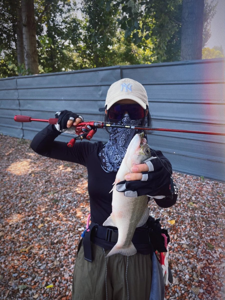 Basupaudel7's tweet image. I actually caught the same fish four times... (One eye is blind and it’s easy to recognize