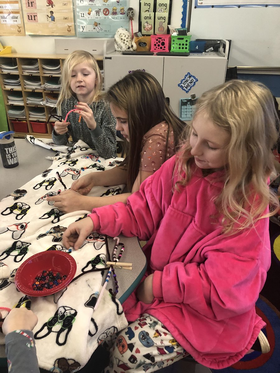 principaldupree's tweet image. Our PEEPS (mentoring program) shared a fun craft together!