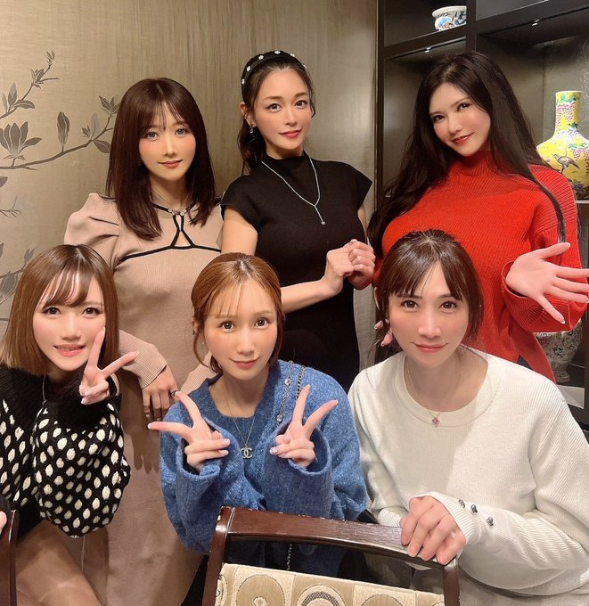 美味しい中華食べてきたよ❤️
BLACK DIAMONDのレッスンの後に
1時間半だけ滞在したよぉ！
笑顔で心スッキリ❤️ https://t.co/M4tqRprbHC