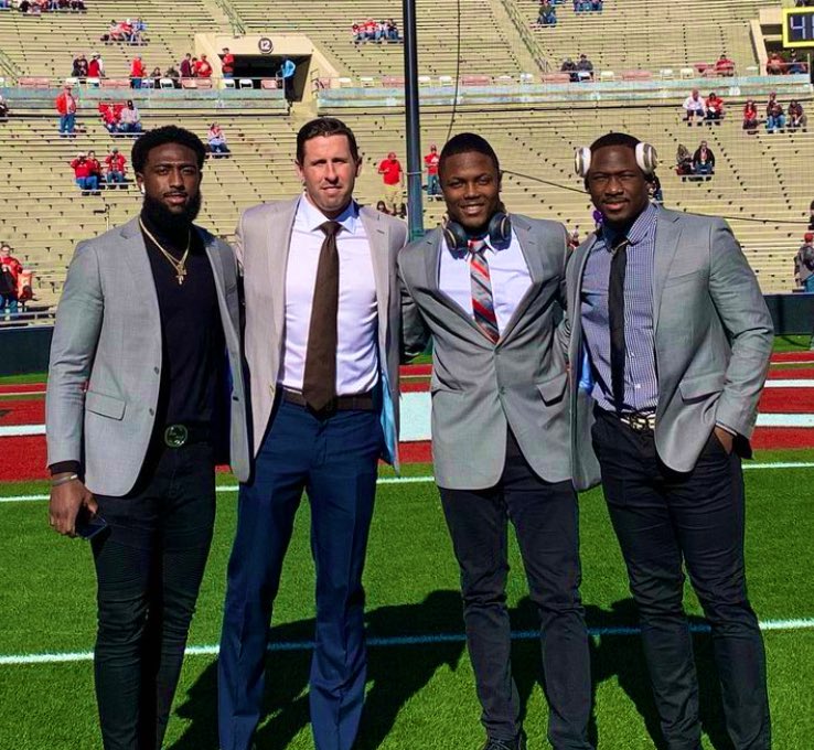 What Brian Hartline has done at Ohio State is truly unbelievable. He is elite in his role. He is relentless. RELENTLESS. But it started with guys like Parris… guys like Terry… guys like Johnnie. They built the foundation for greatness to follow. #WRU #ZONE6 🐐