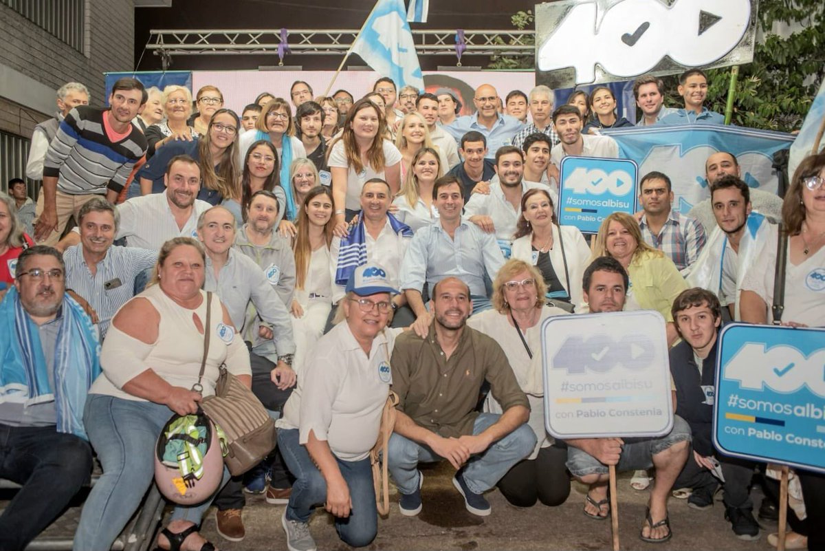 Lista400Salto's tweet image. Una vez más, la gran barra de la 400 estuvo a la altura de las cirscunstancias junto a @ConstenlaPablo @CarlosAlbisu @MartinLemaUy y @AlvaroDelgadoUy 

Para cerrar este año queremos agradecer su apoyo y compromiso, trabajando firmes por nuestro sueño de un futuro mejor. 

💪🏻🇺🇾