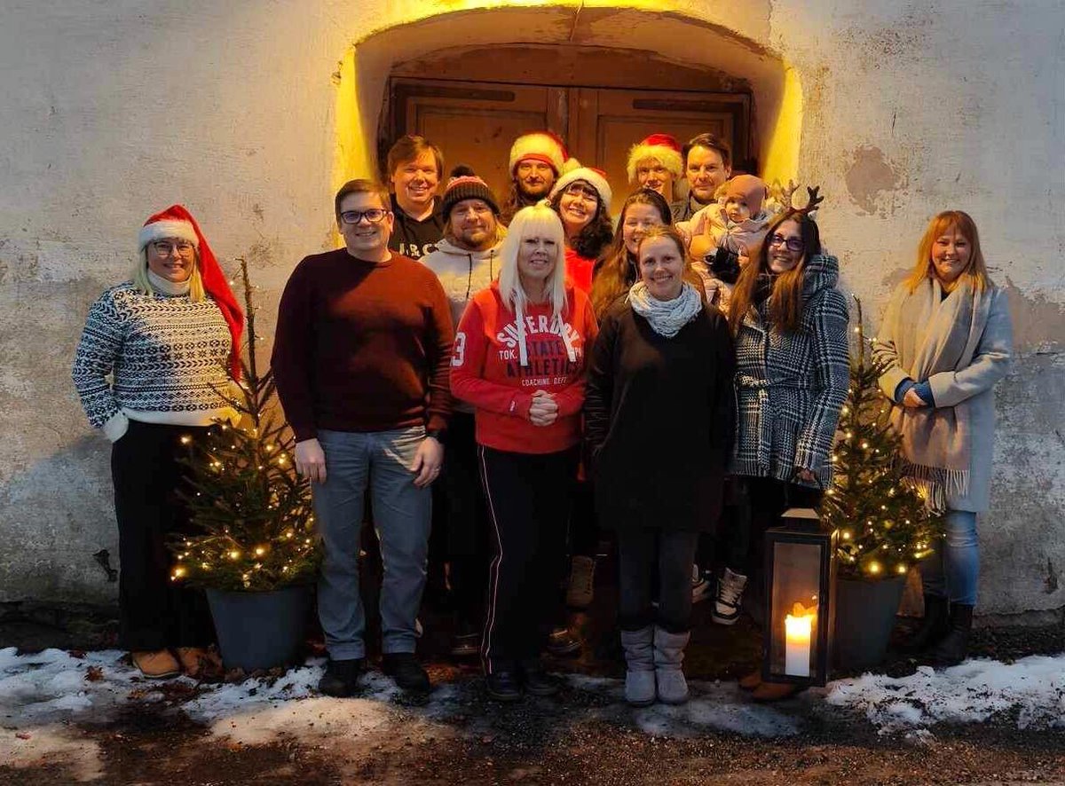 jcodigi's tweet image. J&amp;amp;Co toivottaa kaikille oikein hyvää joulua! 🎄✨J&amp;amp;Co önskar alla en riktigt god jul! 🎄✨#hyvääjoulua #godjul #merrychristmas #digitoimisto #suurellasydämellä #jcodigital