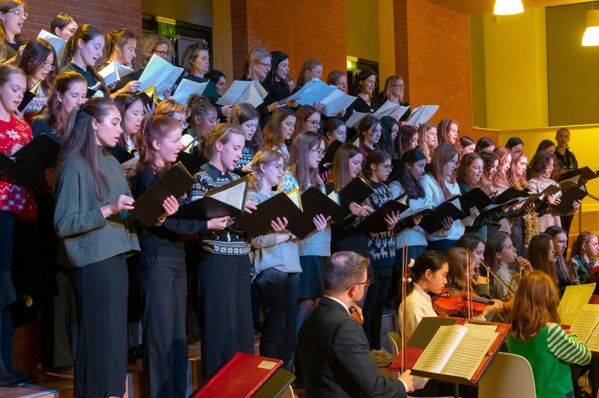 One week ago today! Our first every Community Carol Service with students, staff, parents and members of the wider WHS community. See our news article here: buff.ly/48lQg9U #ChristmasWHS