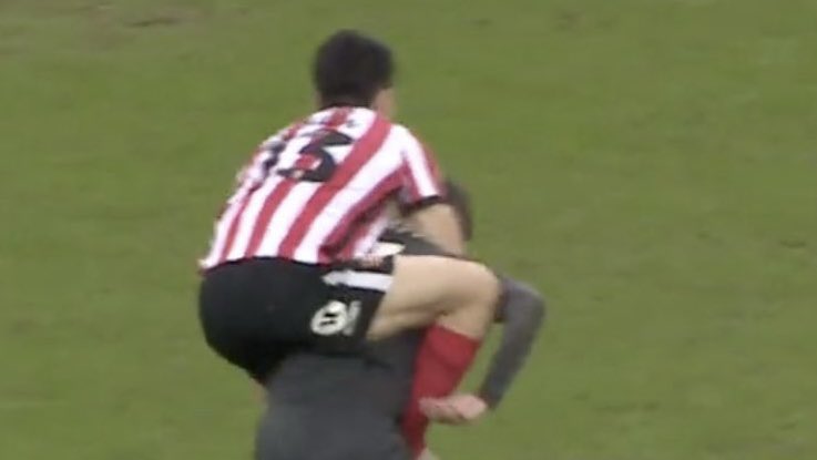 The Championship is one of the MADDEST leagues in the world.

This year has been no different.

Here are the biggest WTF moments of 2023.

Hold on, it’s going to be a bumpy ride…

THREAD 🧶