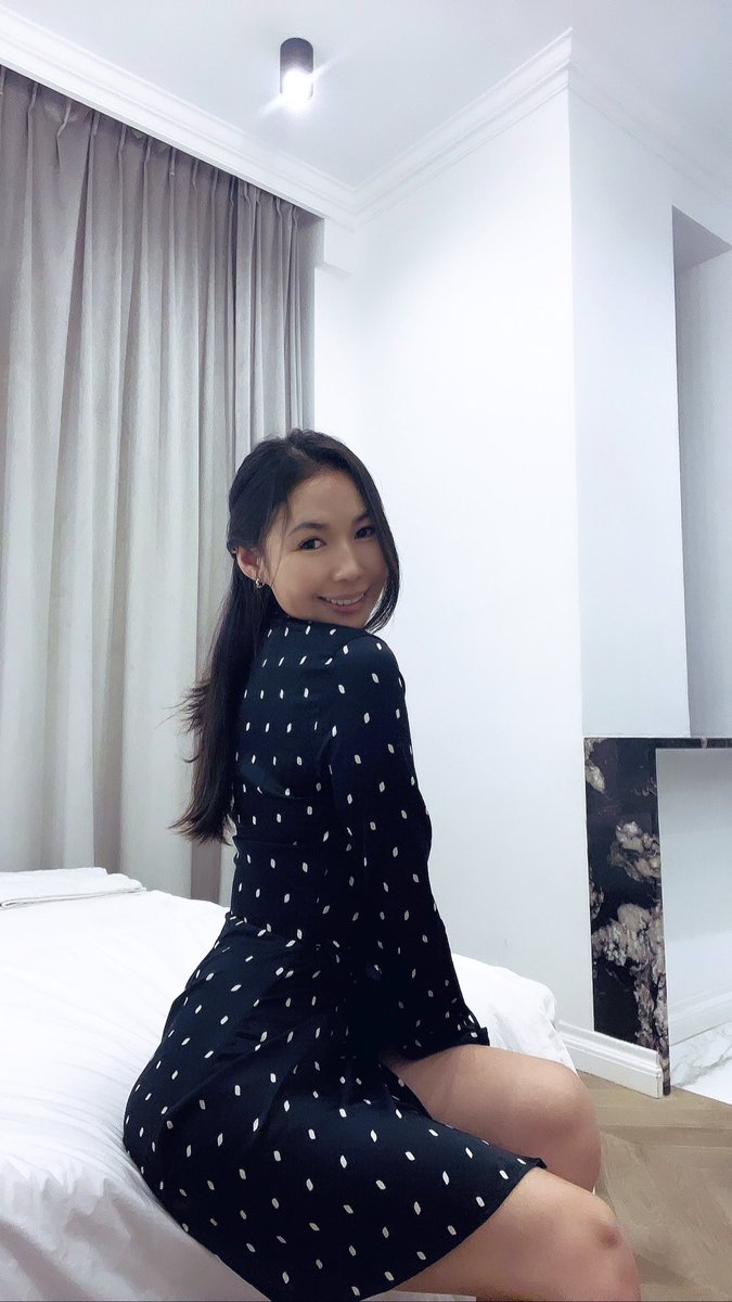 Баян гоё эгч болно гэж боддог байсын.Тэгсэн чинь зүгээр л гоё эгч болчихсон